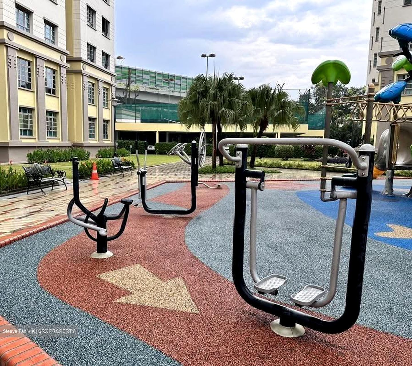 Azalea Park Condominium (D17), Condominium #637762381